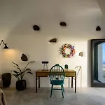 Apartment Iliolousto Luxury Cave *