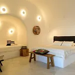 Apartment Iliolousto Luxury Cave *