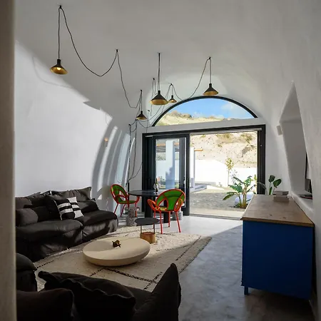 Iliolousto Luxury Cave