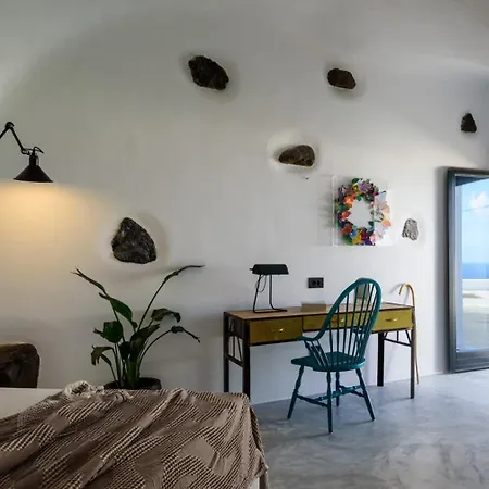 Iliolousto Luxury Cave
